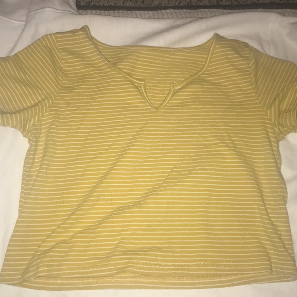 V-neck crop top